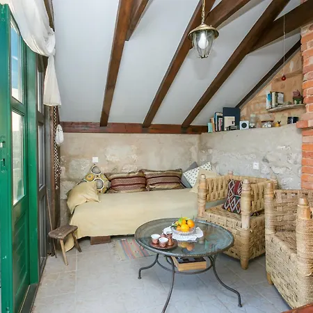 Seaside House Kastel Novi, - 22292 * Kaštela