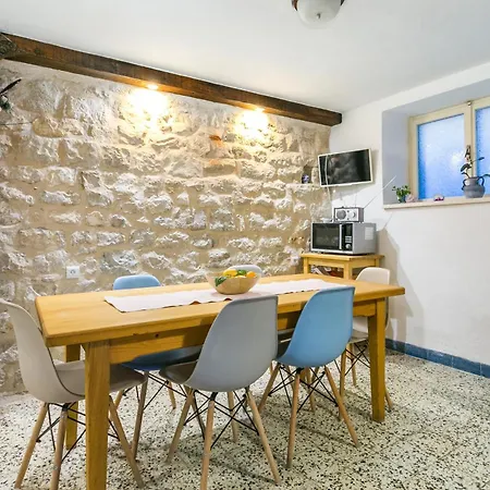 Seaside House Kastel Novi, - 22292 Feriehus *